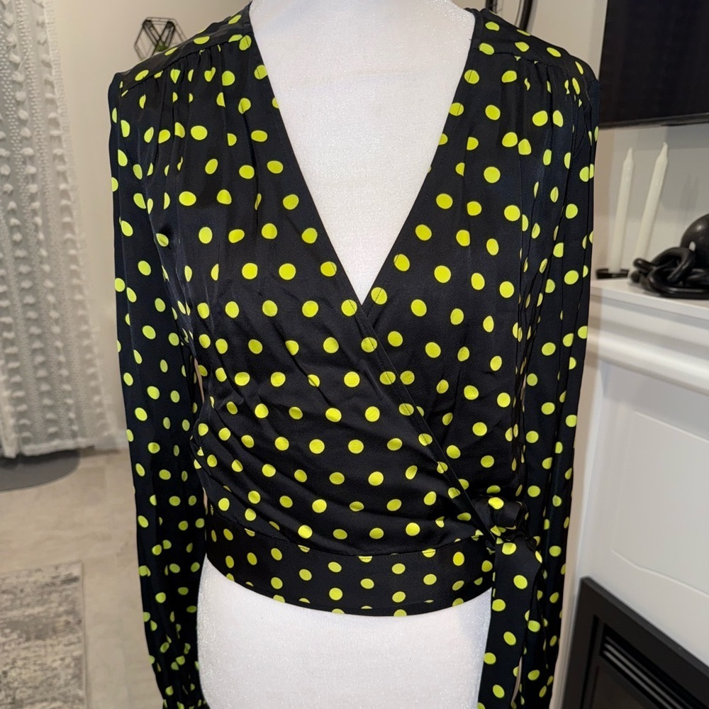 NWT Guess Black and Yellow Wrap Tie Front Blouse Size S